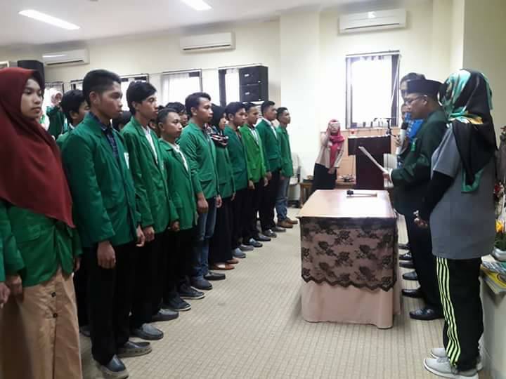 Gambar DEKAN FAK. TARBIYAH DAN KEGURUAN  LANTIK LEMBAGA KEMAHASISWAAN